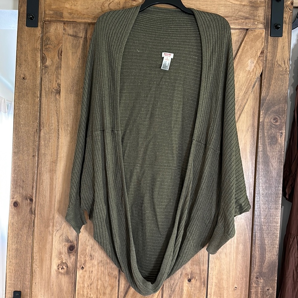 Batwing cardigan size small